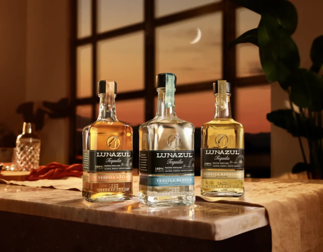 Lunazul : Tequilas hand-harvested, handcrafted, and made for moments that shine true.