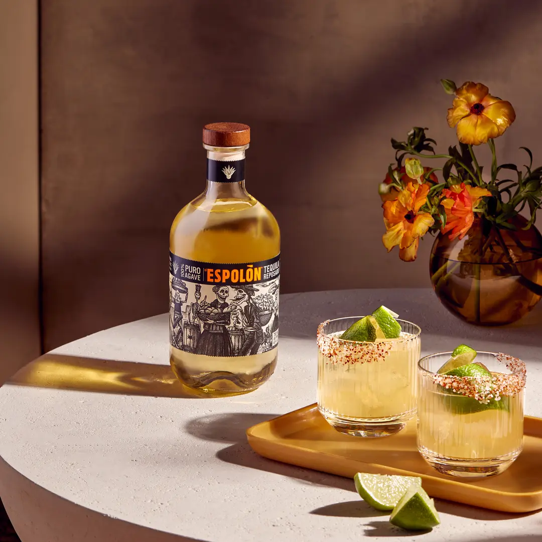 Espolon : EspolΓ²n is a premium Mexican tequila made from 100% blue agave, celebrated for its authentic character and rich flavor profile. Crafted in the Los Altos region of Jalisco, it embodies the spirit and culture of Mexico with a balanced taste, perfect for sipping neat or mixing in cocktails.