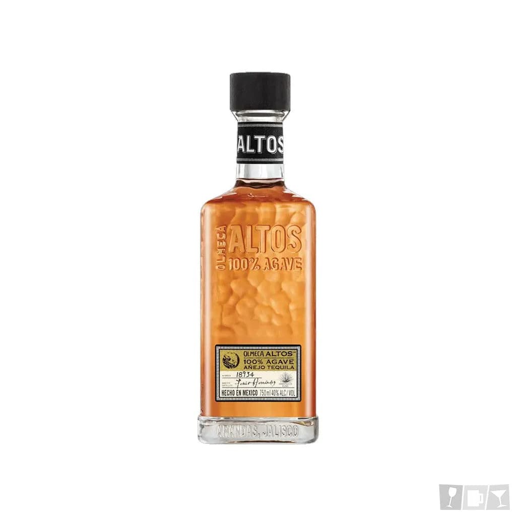 Olmeca Altos Añejo — 100% agave tequila aged in American whiskey barrels, delivering a rich, oak-driven profile with notes of vanilla, caramel, and toasted wood, balanced by a softer yet authentic agave presence.